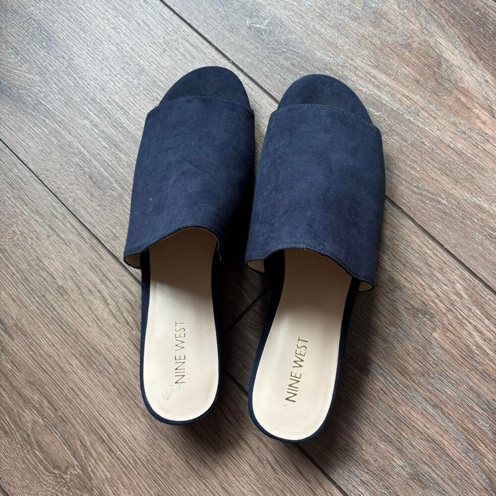 Nine West Suede Navy mules size 9.5